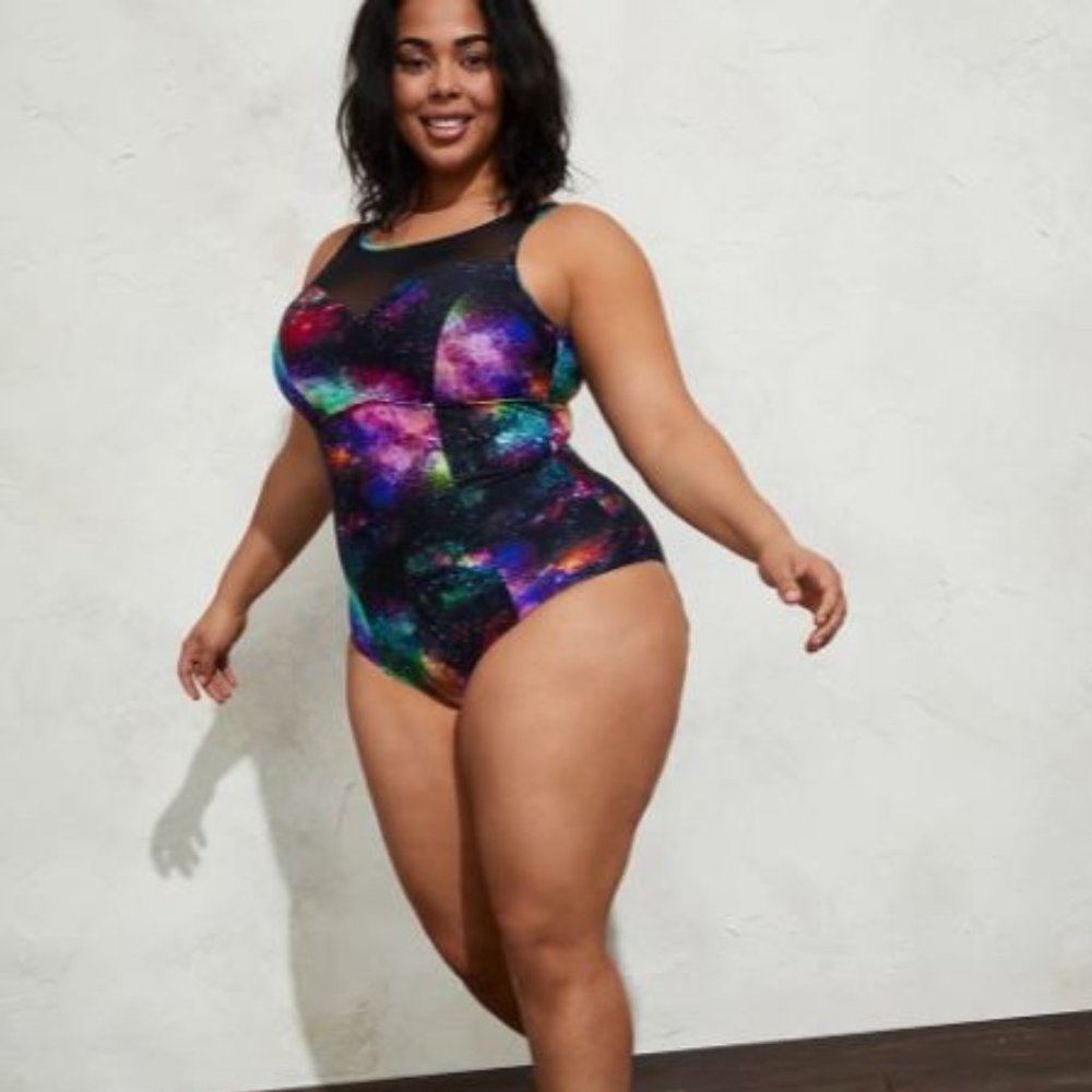Galaxy Mesh Scoop Neck Wireless One-Piece Active